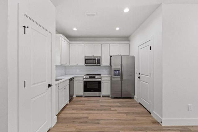 516 Florence, Denison, TX 75020