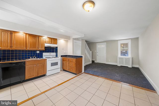 7039 GUILFORD RD, Upper Darby, PA 19082