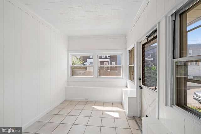 7039 GUILFORD RD, Upper Darby, PA 19082