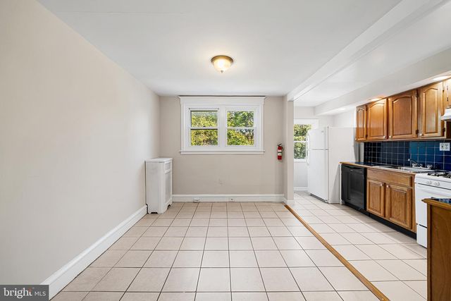 7039 GUILFORD RD, Upper Darby, PA 19082