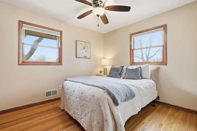 1412 10th Avenue W, Shakopee, MN 55379