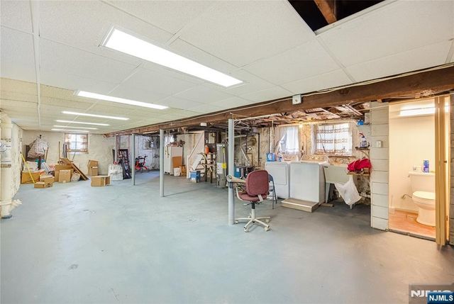 429 Oakdene Avenue, Cliffside Park, NJ 07010