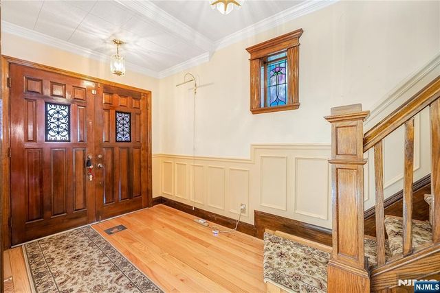 429 Oakdene Avenue, Cliffside Park, NJ 07010