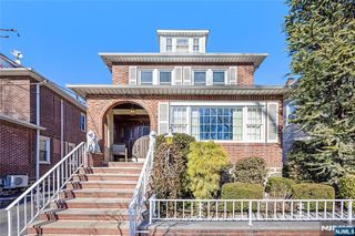 429 Oakdene Avenue, Cliffside Park, NJ 07010