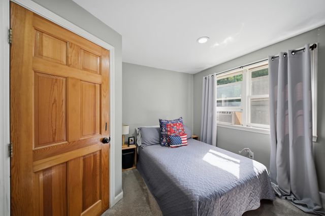 21 Stoney Brook Road, Bow, NH 03304