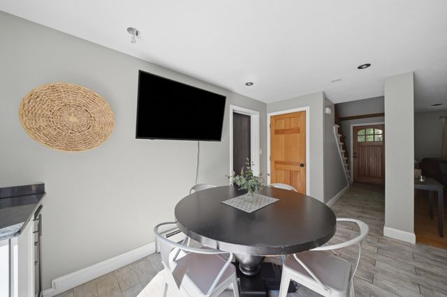 21 Stoney Brook Road, Bow, NH 03304