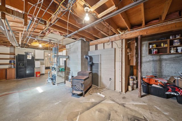 21 Stoney Brook Road, Bow, NH 03304
