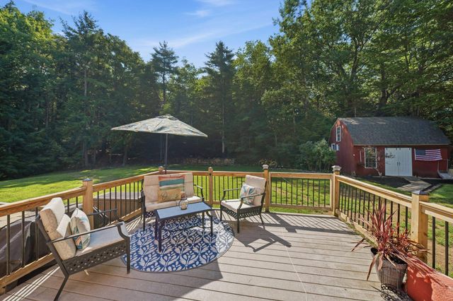 21 Stoney Brook Road, Bow, NH 03304