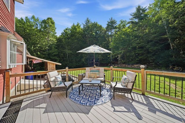 21 Stoney Brook Road, Bow, NH 03304