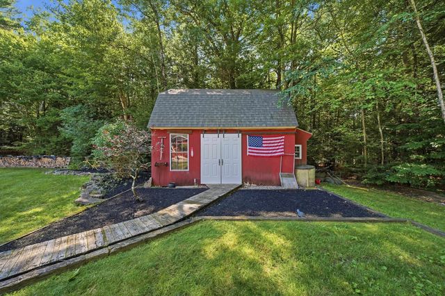 21 Stoney Brook Road, Bow, NH 03304
