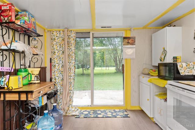 386 Pauline Miller Rd, Peebles, OH 45660