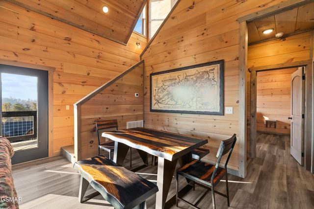 2232 Pinnacle Ridge Trail, Sevierville, TN 37876