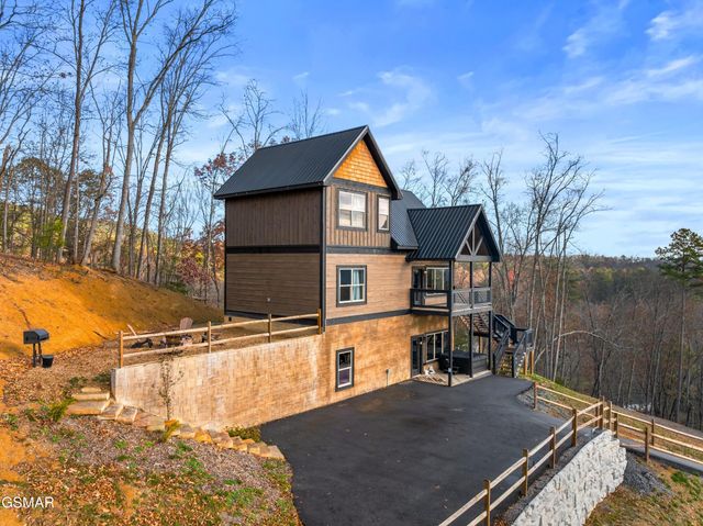 2232 Pinnacle Ridge Trail, Sevierville, TN 37876
