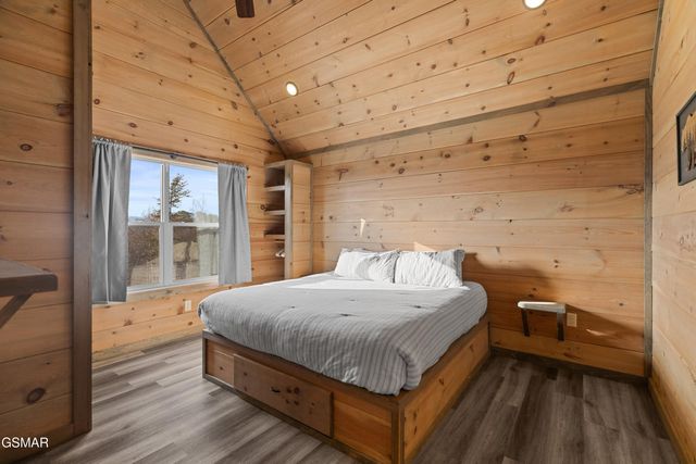 2232 Pinnacle Ridge Trail, Sevierville, TN 37876