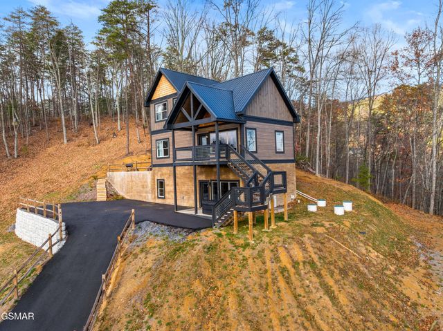 2232 Pinnacle Ridge Trail, Sevierville, TN 37876
