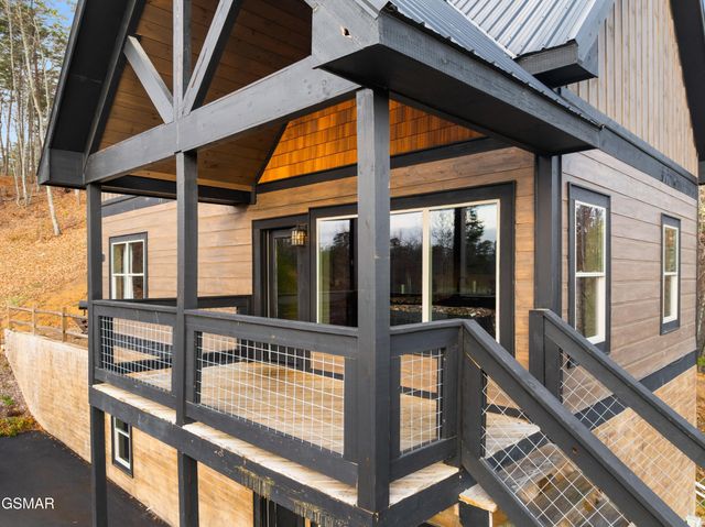 2232 Pinnacle Ridge Trail, Sevierville, TN 37876