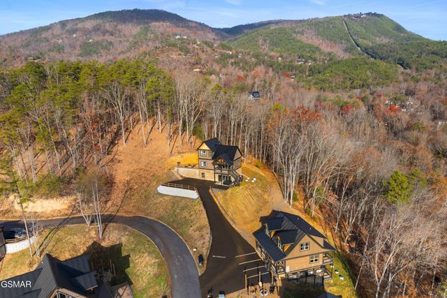 2232 Pinnacle Ridge Trail, Sevierville, TN 37876