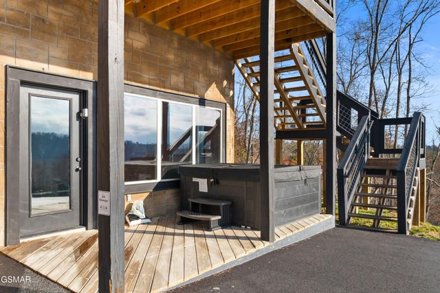 2232 Pinnacle Ridge Trail, Sevierville, TN 37876