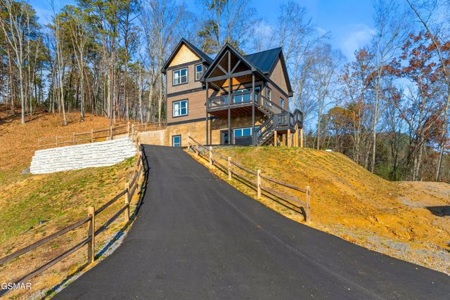 2232 Pinnacle Ridge Trail, Sevierville, TN 37876