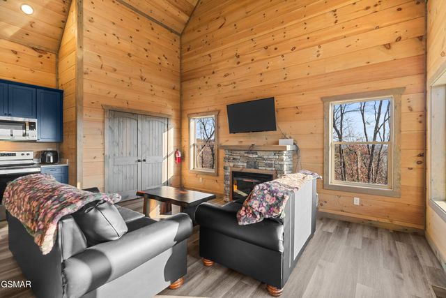 2232 Pinnacle Ridge Trail, Sevierville, TN 37876