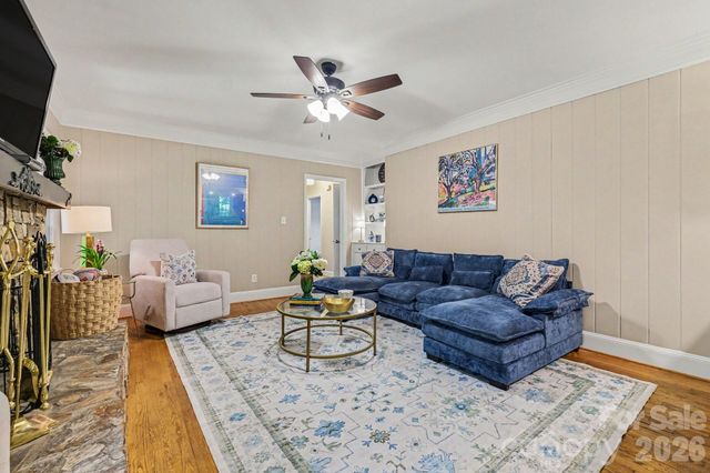 6641 Brookmeade Drive, Charlotte, NC 28226
