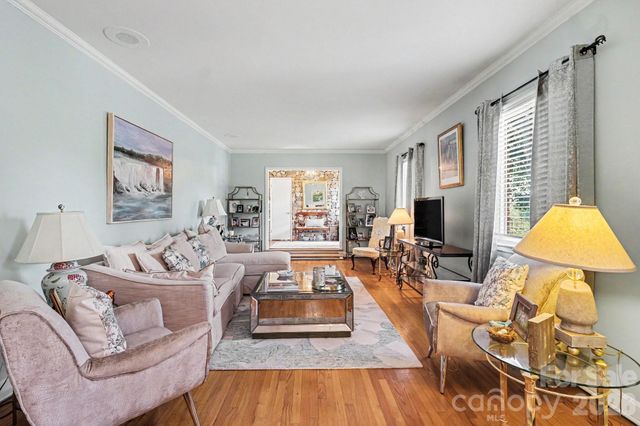 6641 Brookmeade Drive, Charlotte, NC 28226