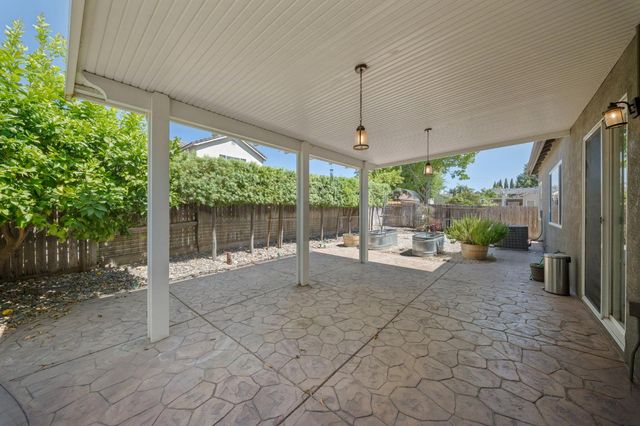 4216 Sea Otter Ln, Modesto, CA 95356