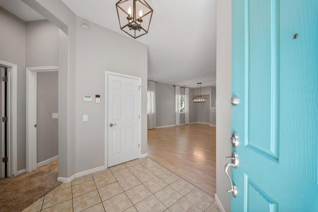 4216 Sea Otter Ln, Modesto, CA 95356