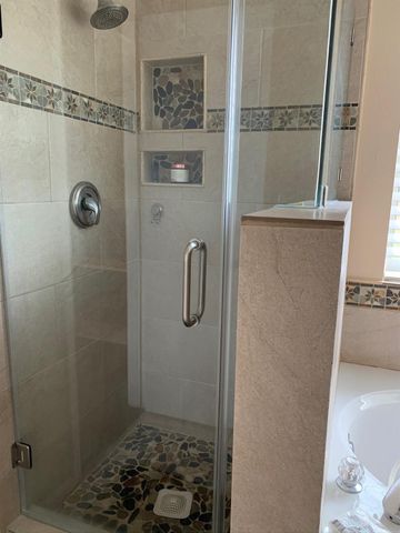 205 Mammoth Springs Lane, Dickinson, TX 77539