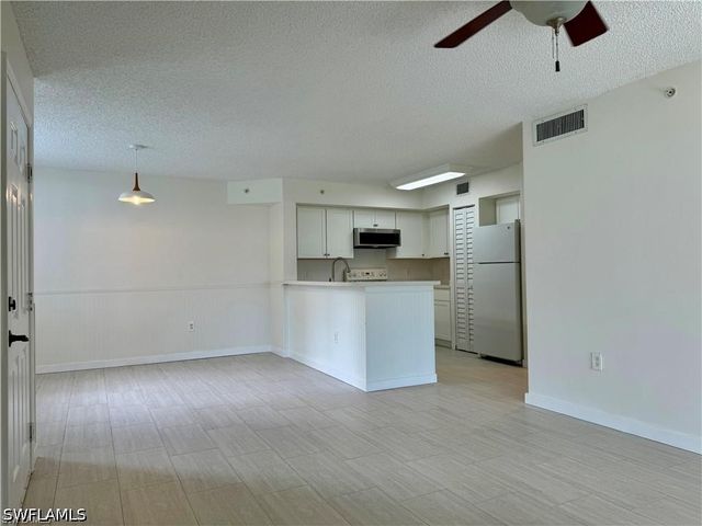 1180 Wildwood Lakes BLVD 108, Naples, FL 34104
