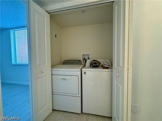 1180 Wildwood Lakes BLVD 108, Naples, FL 34104