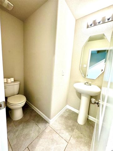 8210 Oakleaf Meadow Court, Rosharon, TX 77583