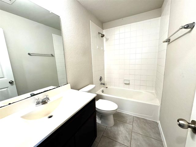 8210 Oakleaf Meadow Court, Rosharon, TX 77583