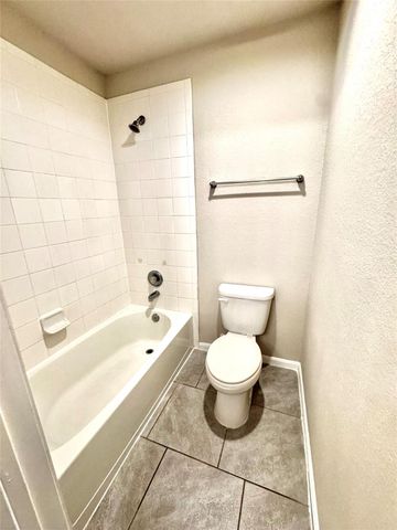 8210 Oakleaf Meadow Court, Rosharon, TX 77583