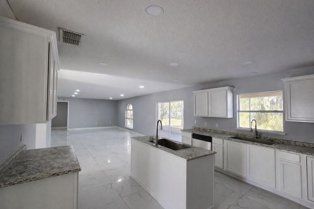 4517 SE 31 PLACE, Ocala, FL 34480