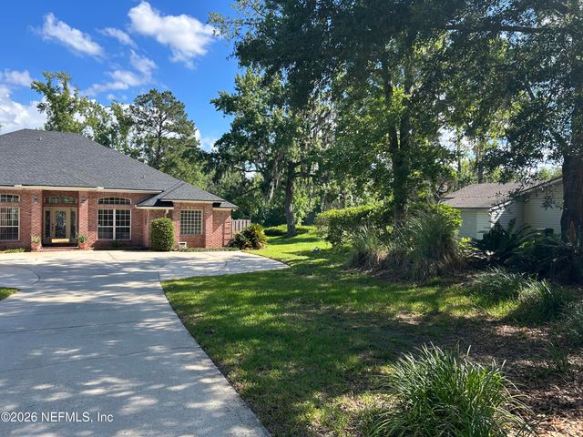 1816 OAK PARK Circle, Green Cove Springs, FL 32043