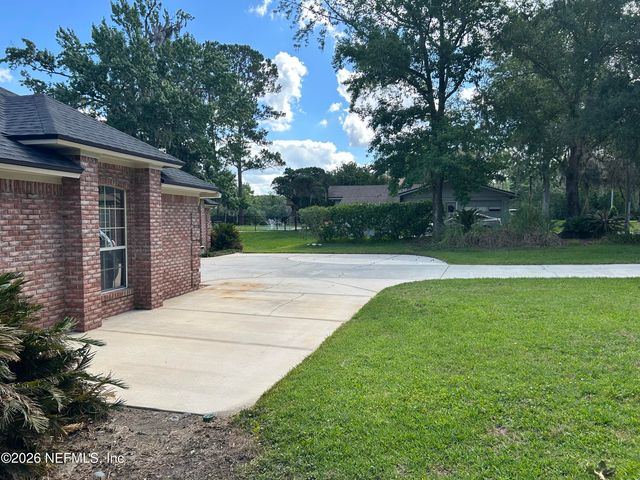 1816 OAK PARK Circle, Green Cove Springs, FL 32043