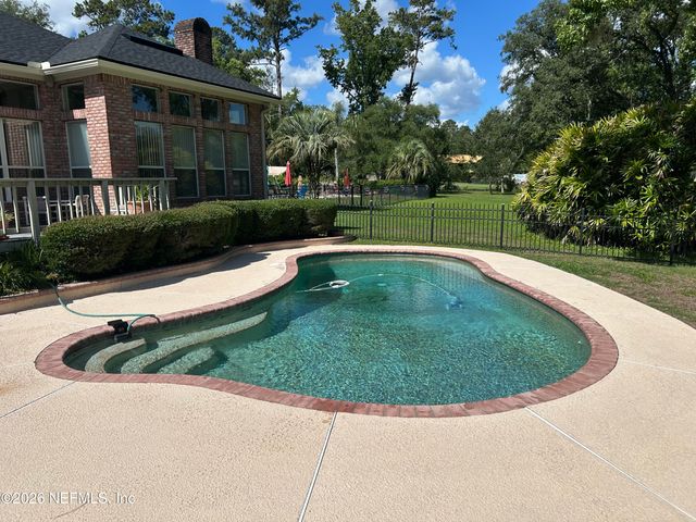 1816 OAK PARK Circle, Green Cove Springs, FL 32043