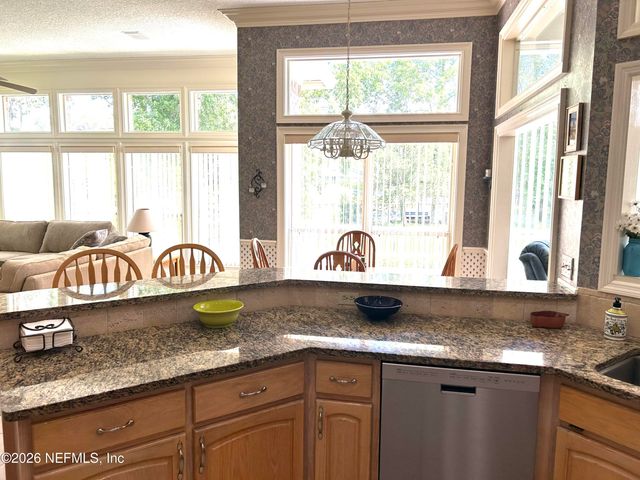 1816 OAK PARK Circle, Green Cove Springs, FL 32043