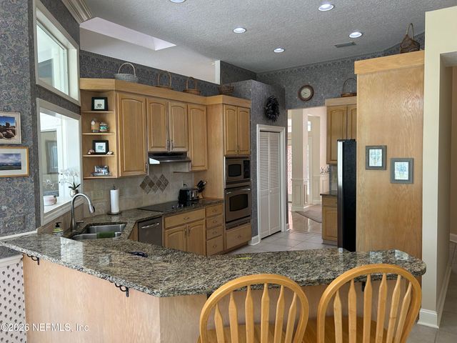 1816 OAK PARK Circle, Green Cove Springs, FL 32043