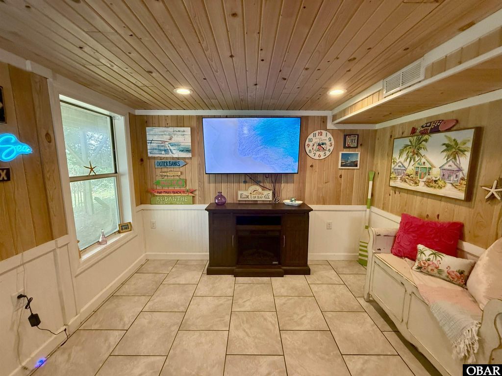 Image 22 of property listing at 311 Gunas Drive Lot 17, Kill Devil Hills, NC 27948