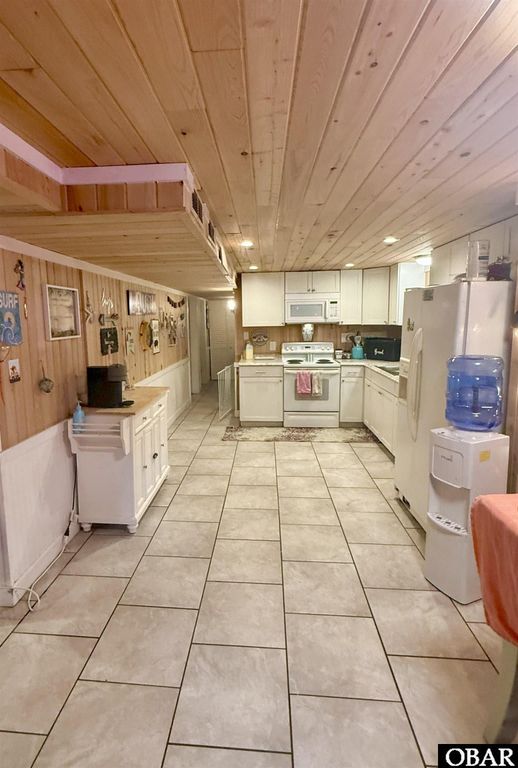 Image 25 of property listing at 311 Gunas Drive Lot 17, Kill Devil Hills, NC 27948