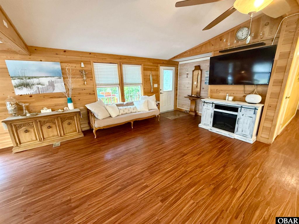 Image 7 of property listing at 311 Gunas Drive Lot 17, Kill Devil Hills, NC 27948