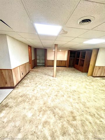 12408 Pinecrest Drive, Plymouth, MI 48170