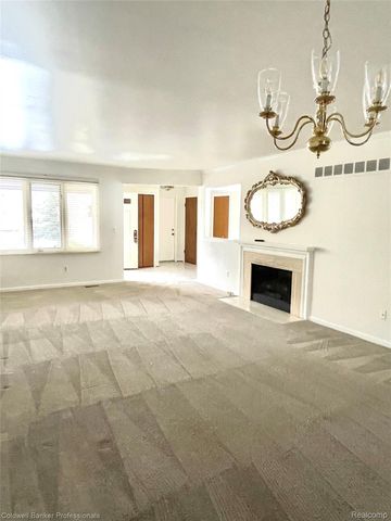 12408 Pinecrest Drive, Plymouth, MI 48170