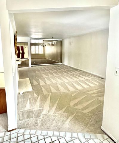 12408 Pinecrest Drive, Plymouth, MI 48170