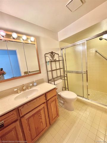 12408 Pinecrest Drive, Plymouth, MI 48170