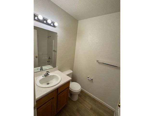 802 Waterglen Dr D-17, Fort Collins, CO 80524