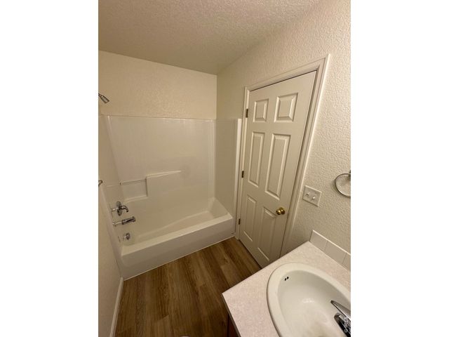 802 Waterglen Dr D-17, Fort Collins, CO 80524