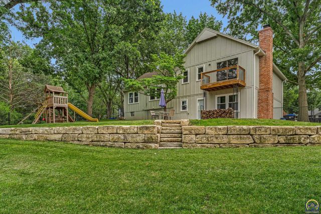 2324 SW 34th ST, Topeka, KS 66611